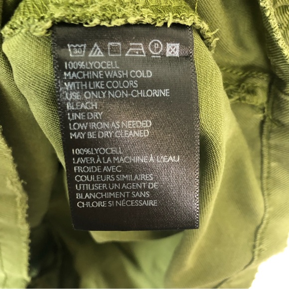 ASO Beverly Marsh in It Movie Green Overalls Shorts - Picture 3 of 6